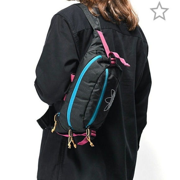 Adidas | Originals Utility Crossbody Bag | NWT - Picture 8 of 12